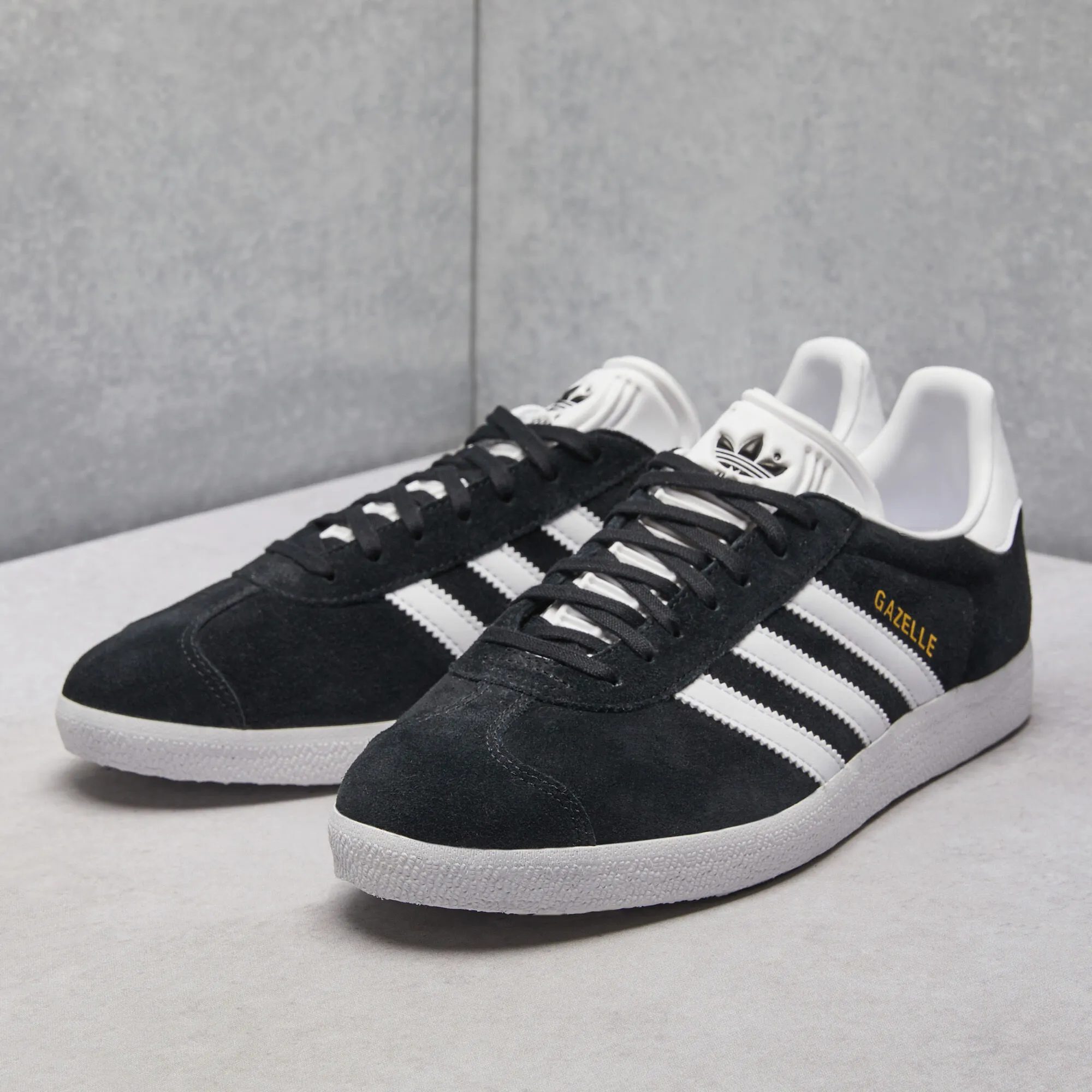 adidas Gazelle Sneakers