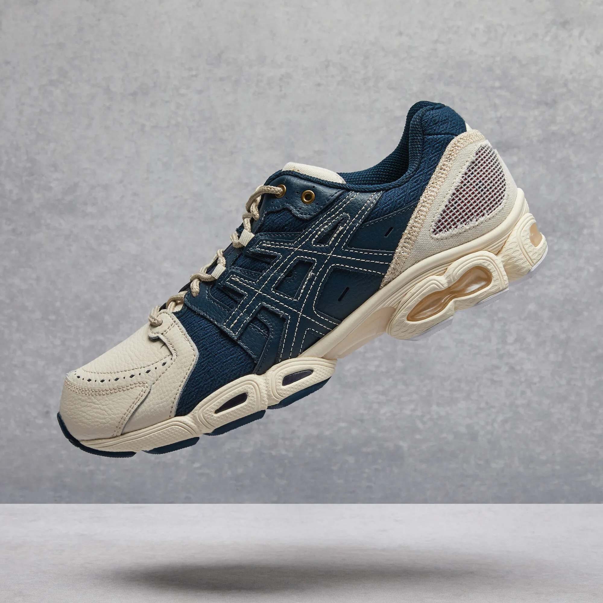 ASICS GEL-NIMBUS 9 Running Shoes