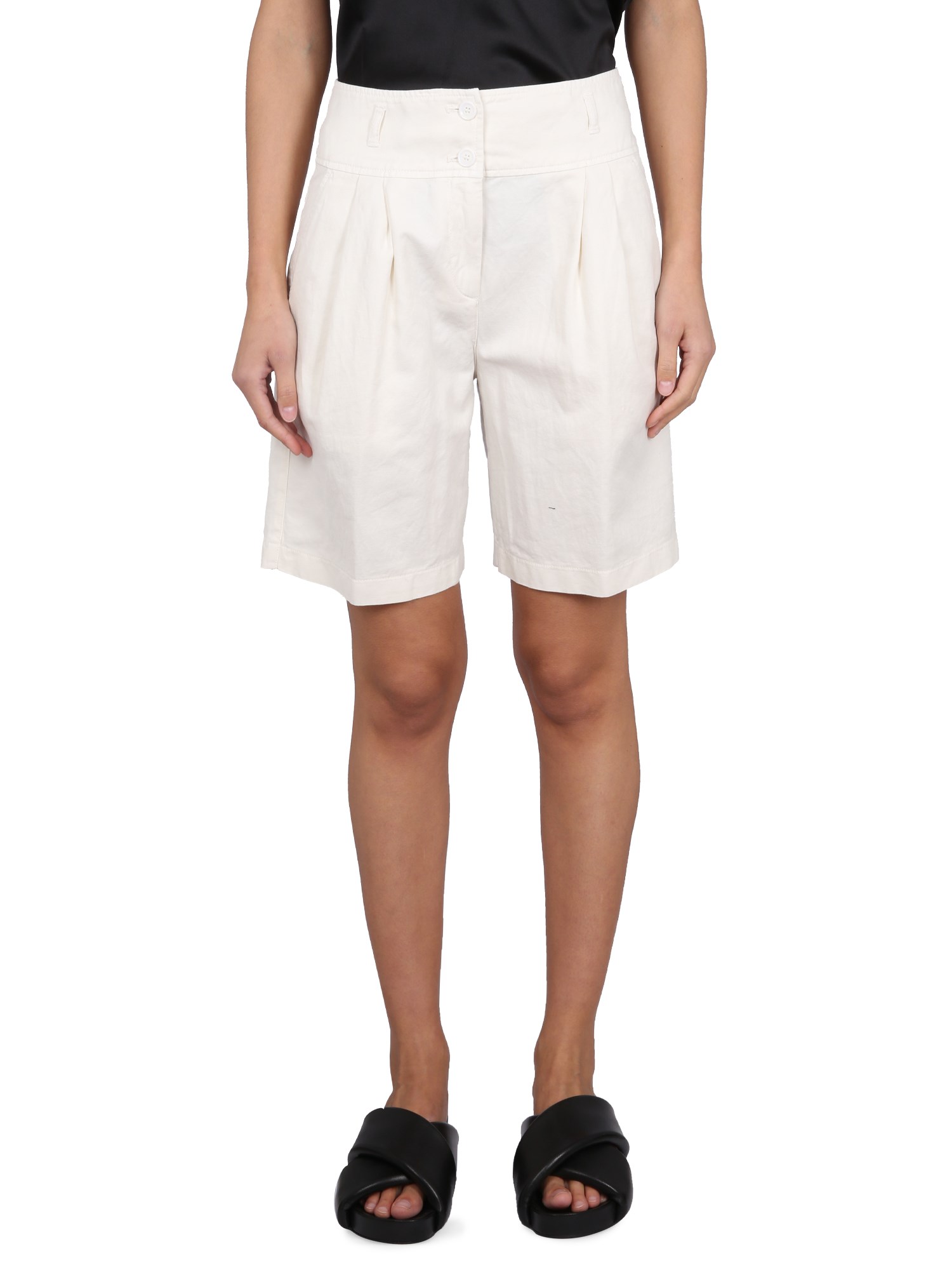 Aspesi linen shorts.