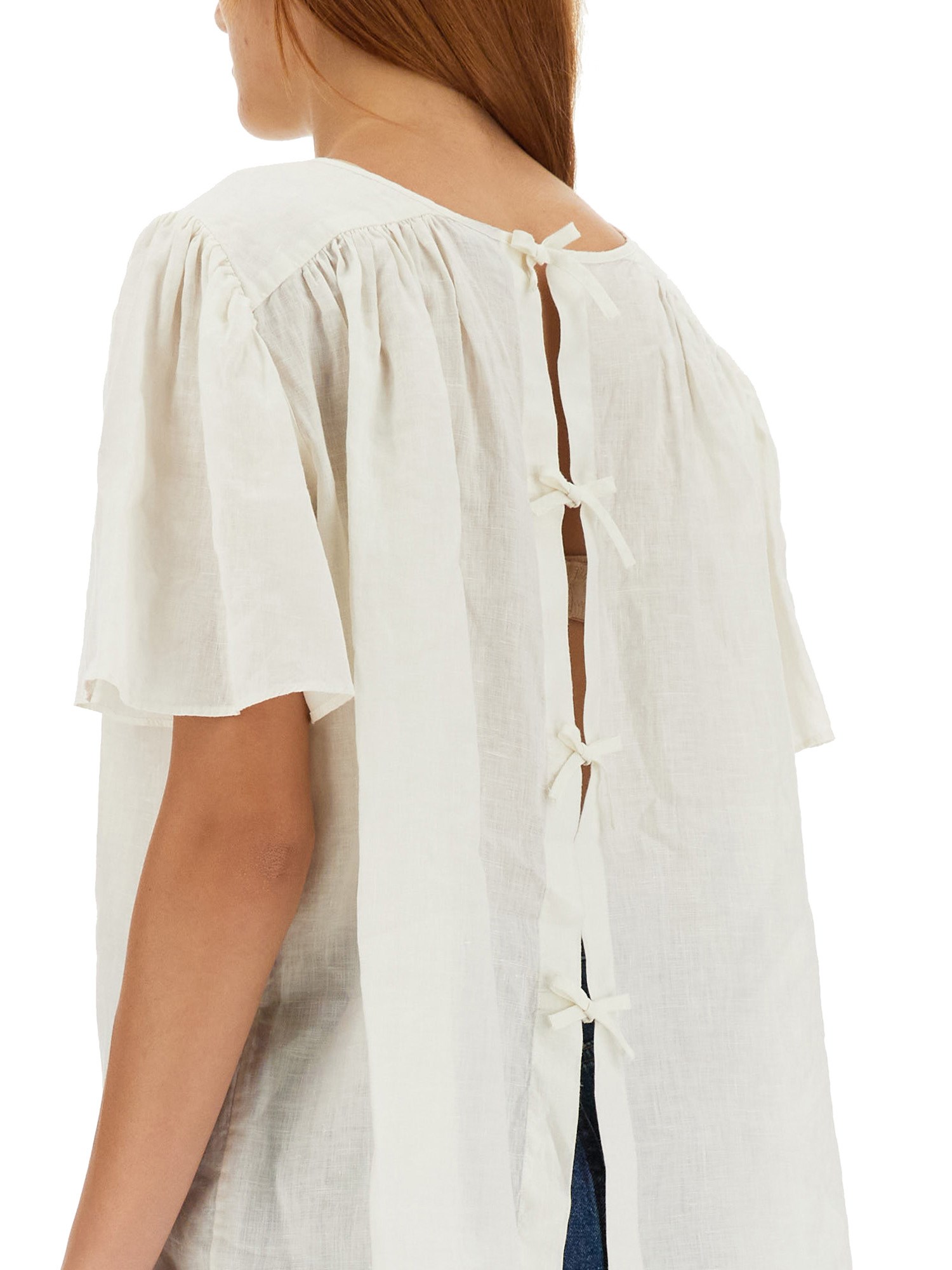 Aspesi poplin shirt made of cotton.