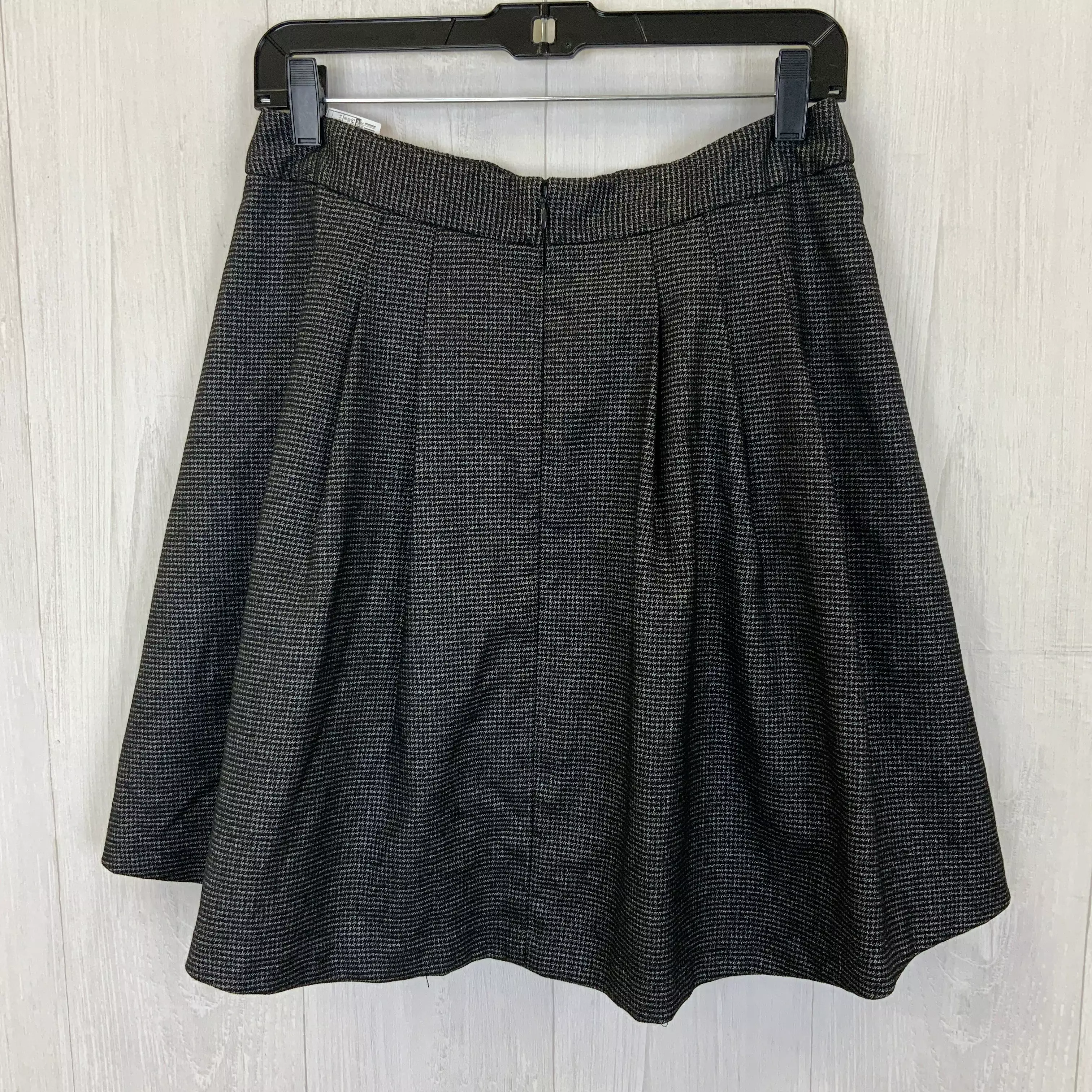 Banana Republic O Skirt Mini Short Size 8