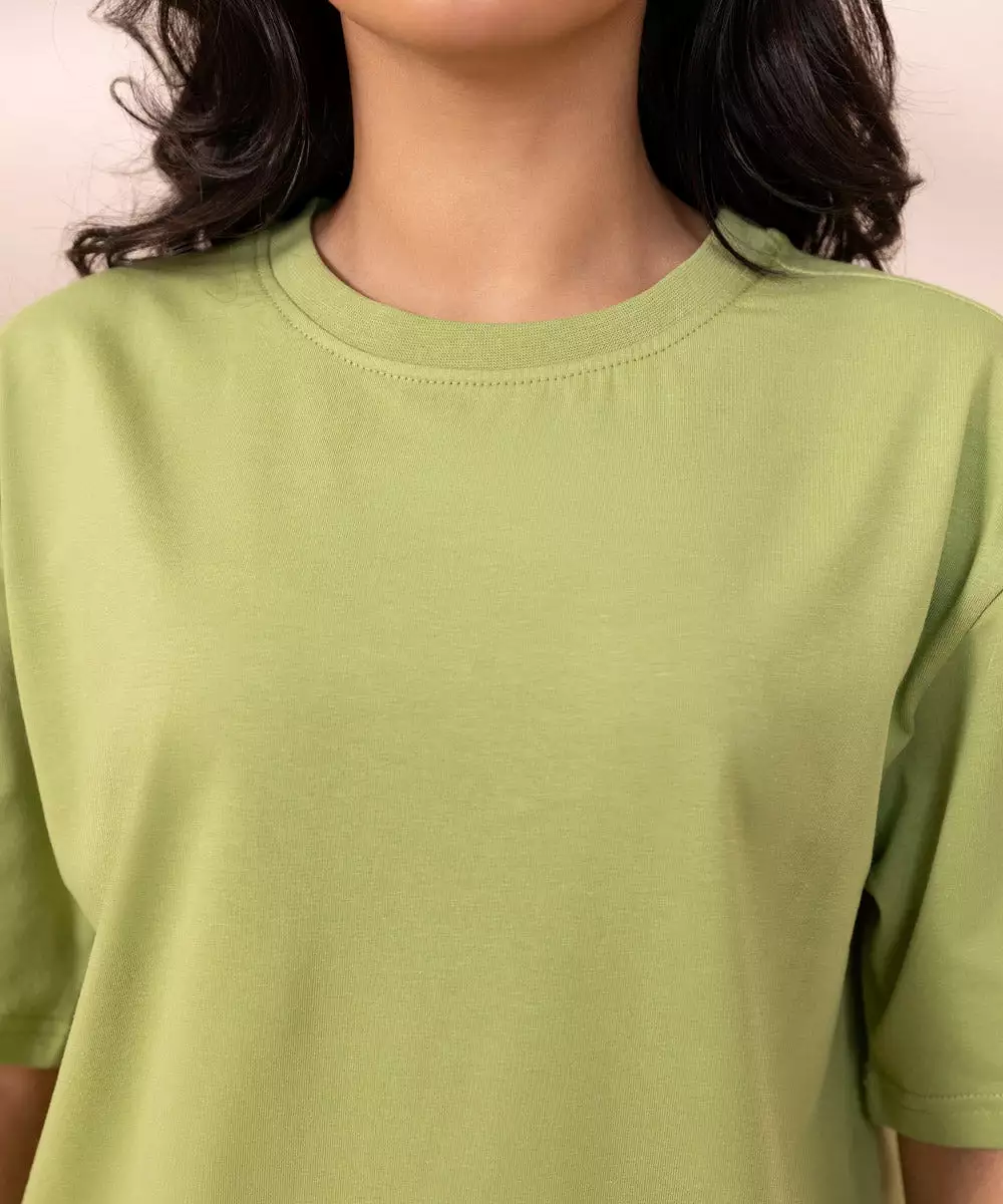 Basic T-Shirt with Round Neck