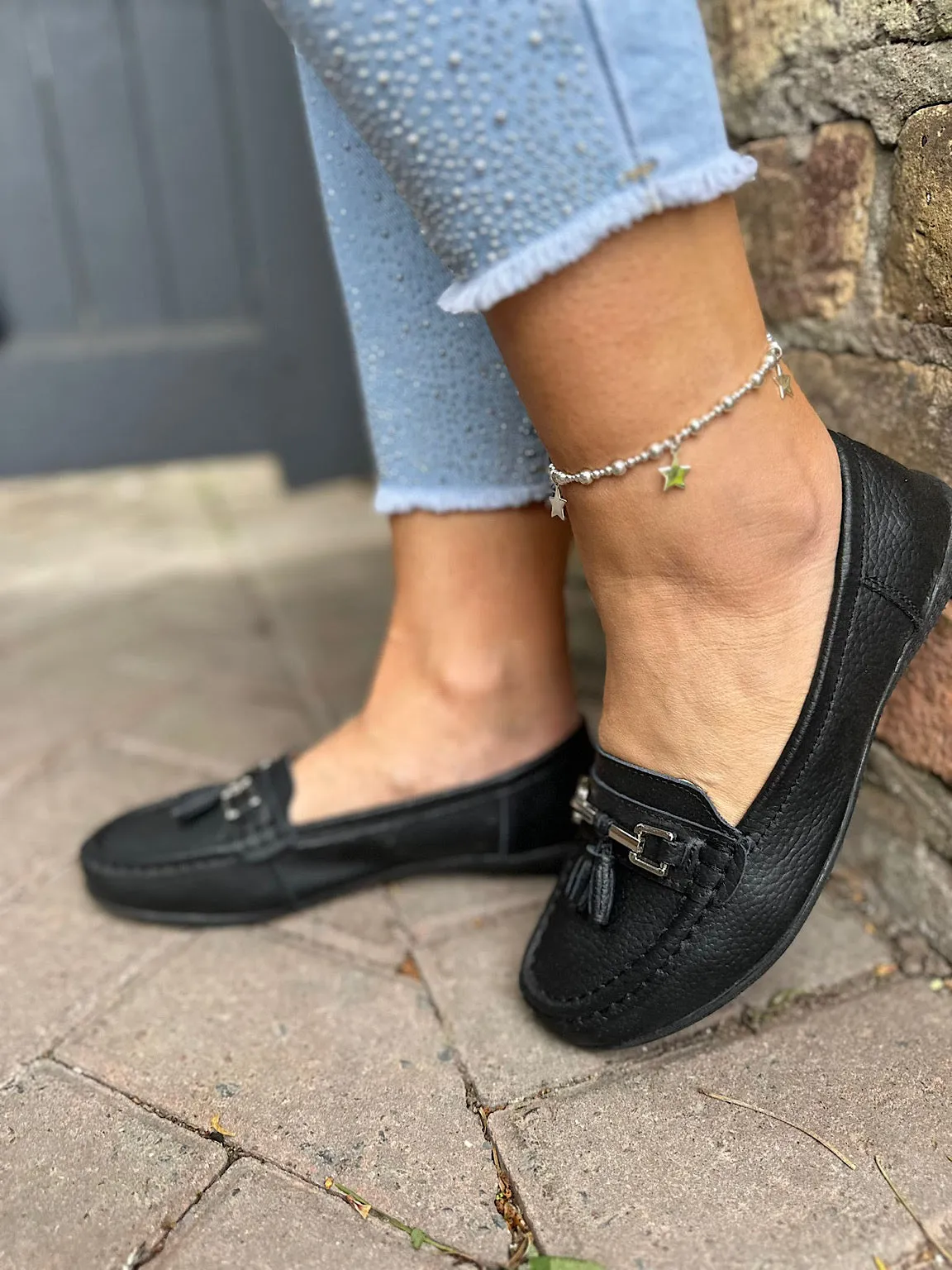 Black Leather Tassel Loafer: Stylish and Sleek Shoe Option