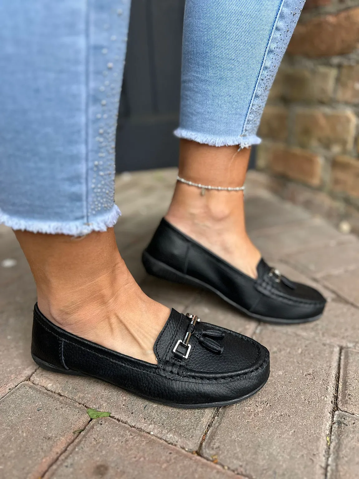 Black Leather Tassel Loafer: Stylish and Sleek Shoe Option