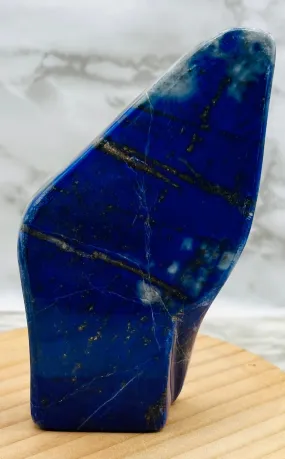 Blue Gemstone: Lapis Lazuli - Definition, Properties, Uses, and More |