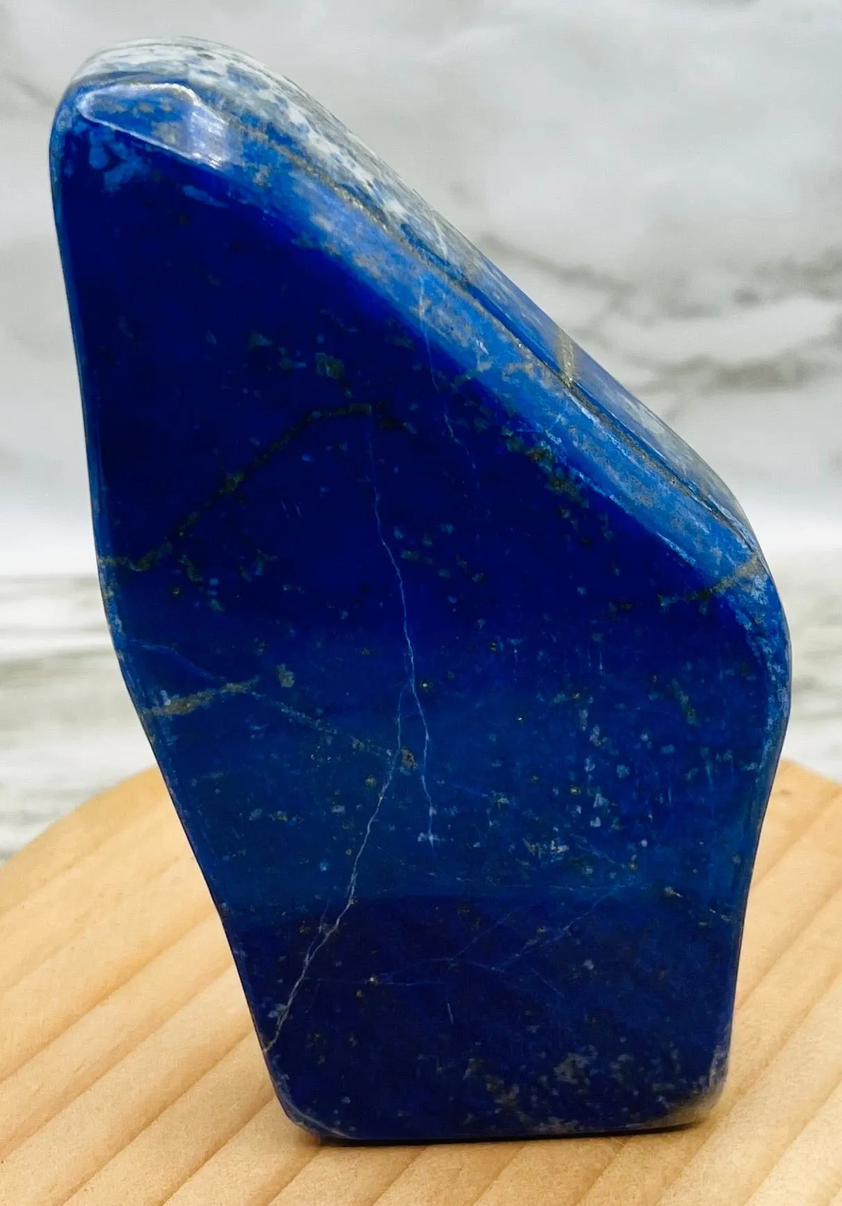 Blue Gemstone: Lapis Lazuli - Definition, Properties, Uses, and More |