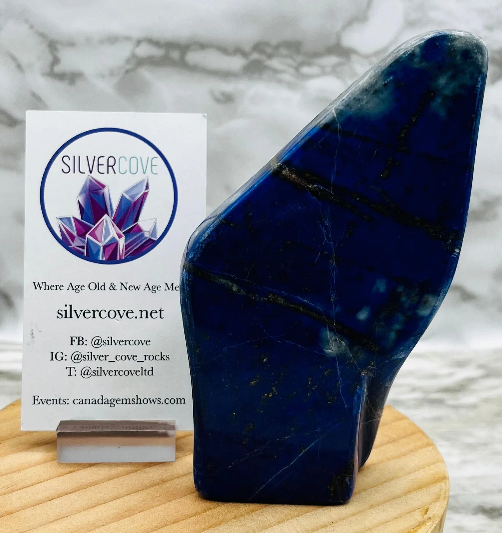 Blue Gemstone: Lapis Lazuli - Definition, Properties, Uses, and More |