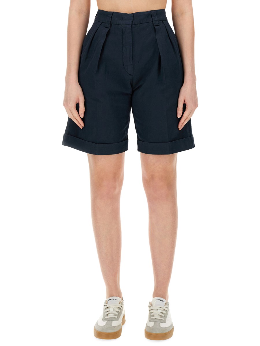 Cotton shorts from Aspesi.