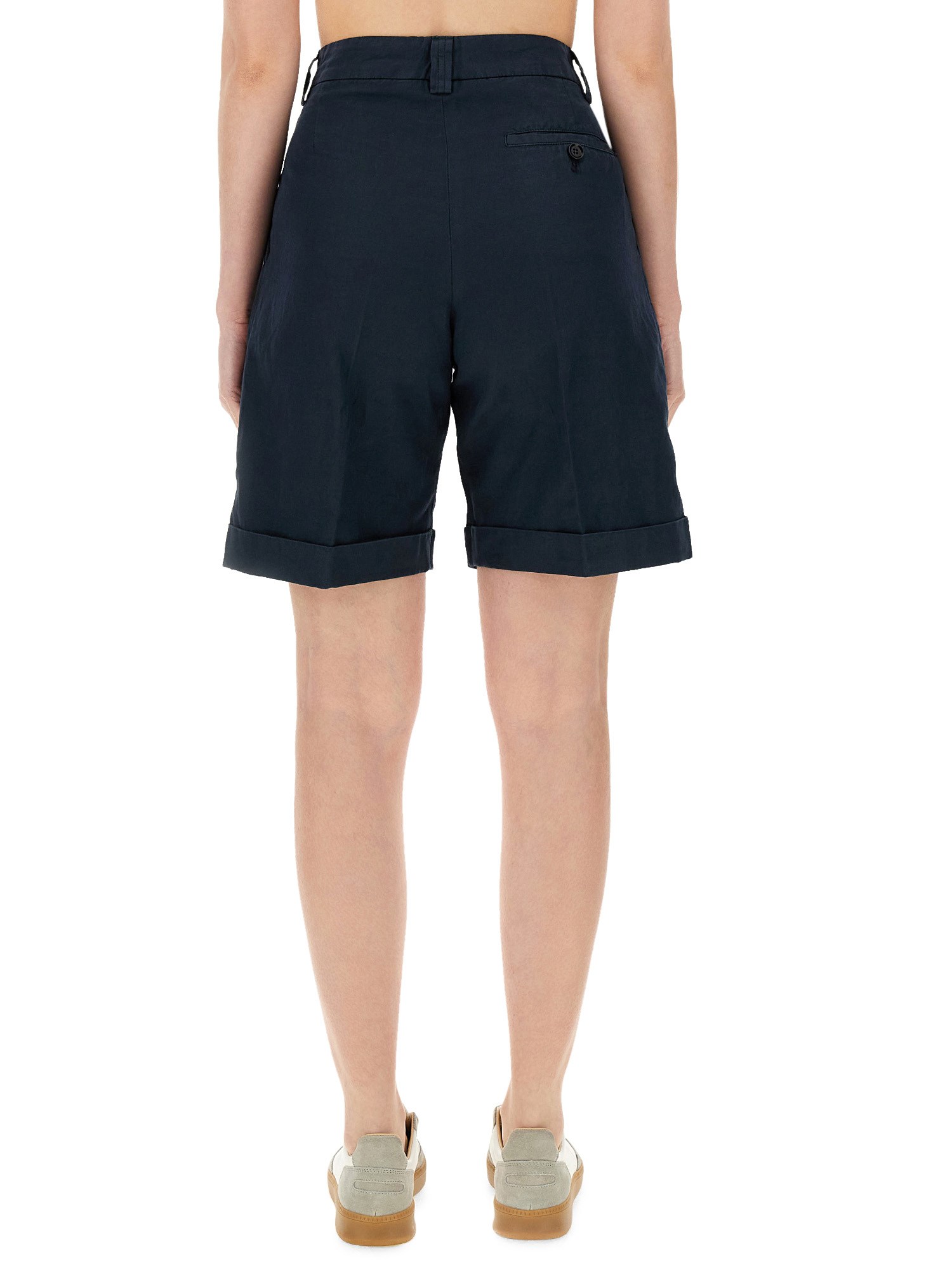 Cotton shorts from Aspesi.