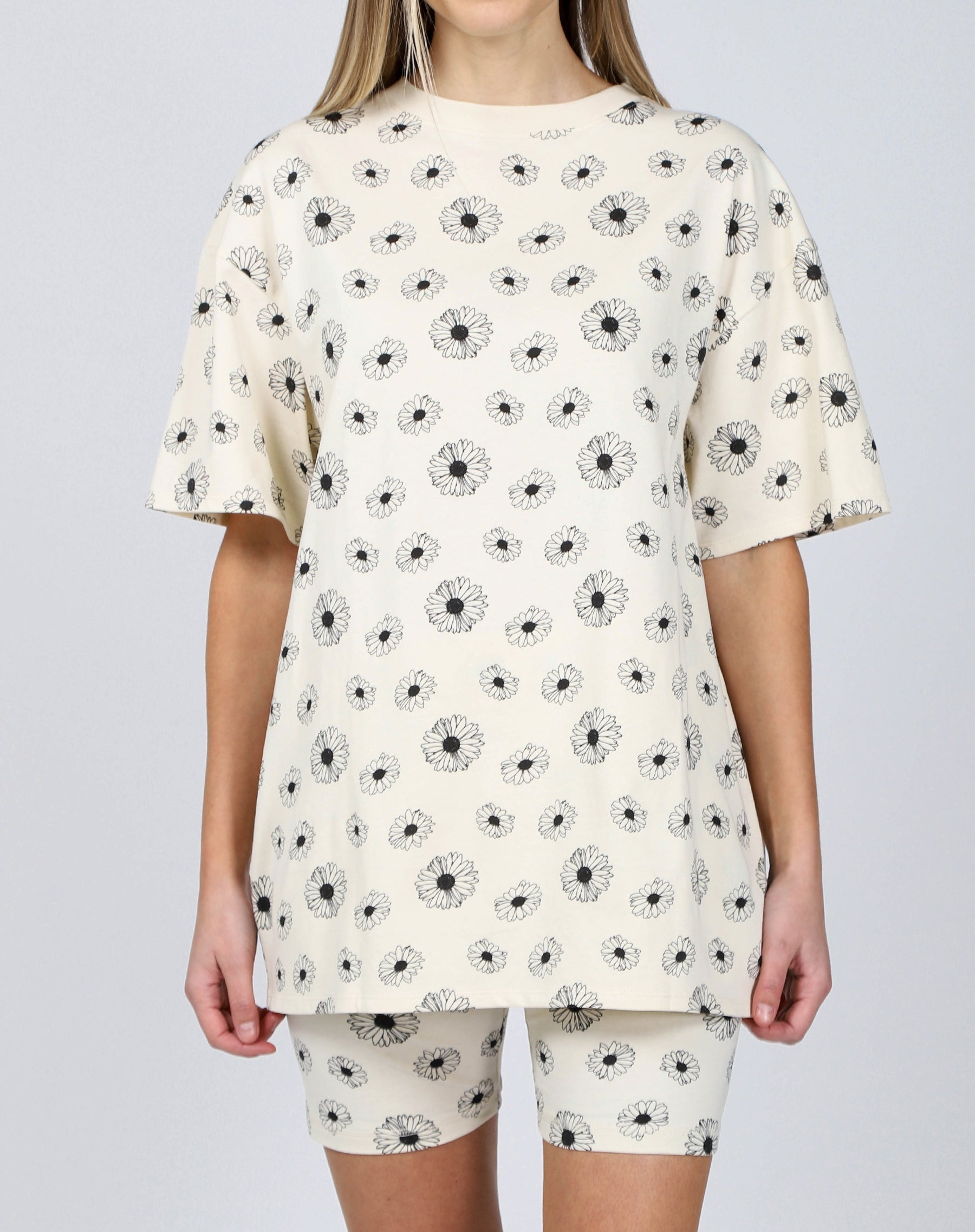 Daisy Print Oversized Box Tee.