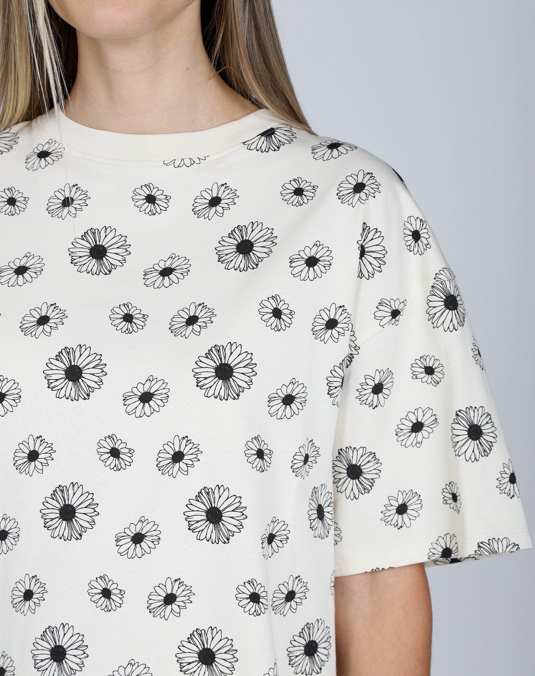 Daisy Print Oversized Box Tee.