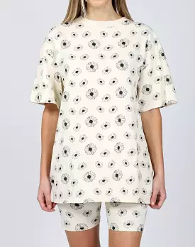 Daisy Print Oversized Box Tee.