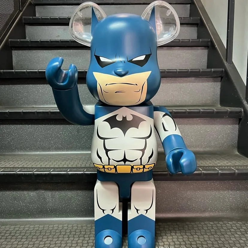 DC Batman Hush Version 1000% - MEDICOM BEARBRICK