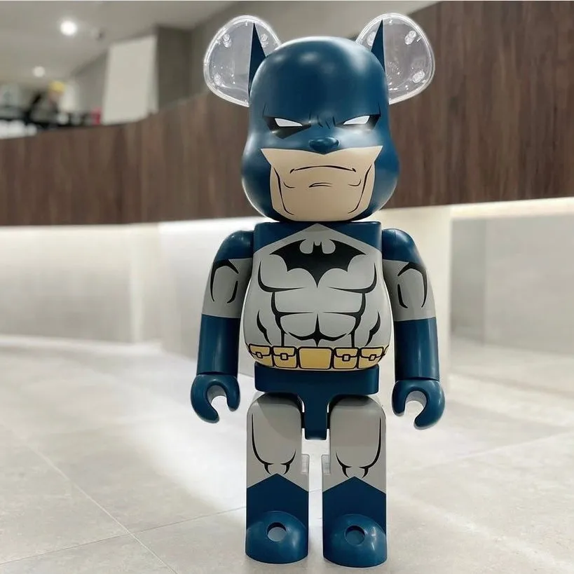 DC Batman Hush Version 1000% - MEDICOM BEARBRICK