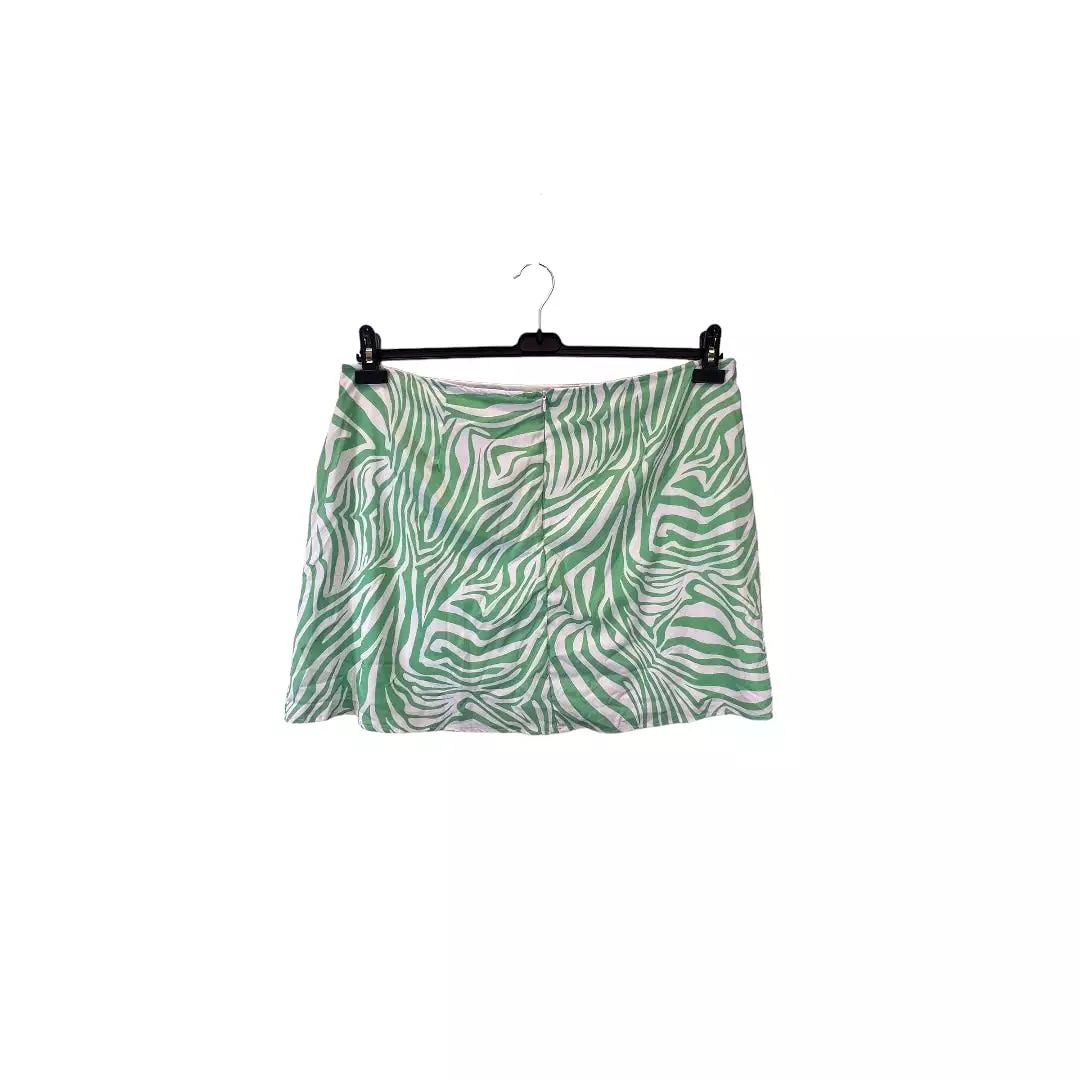 Fashion Nova Skirt Mini and Short - Size 2x.