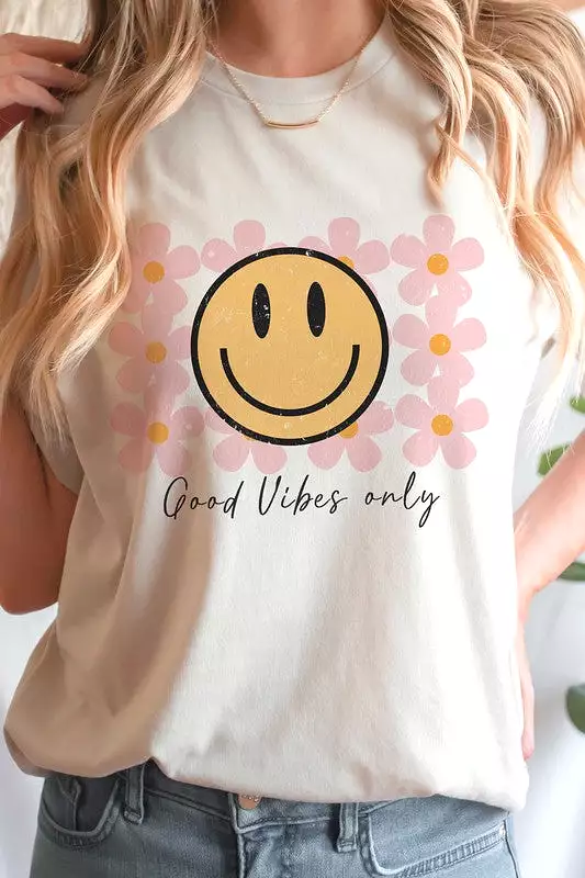 Good Vibes Only T-shirt with Happy Face and Daisy Design