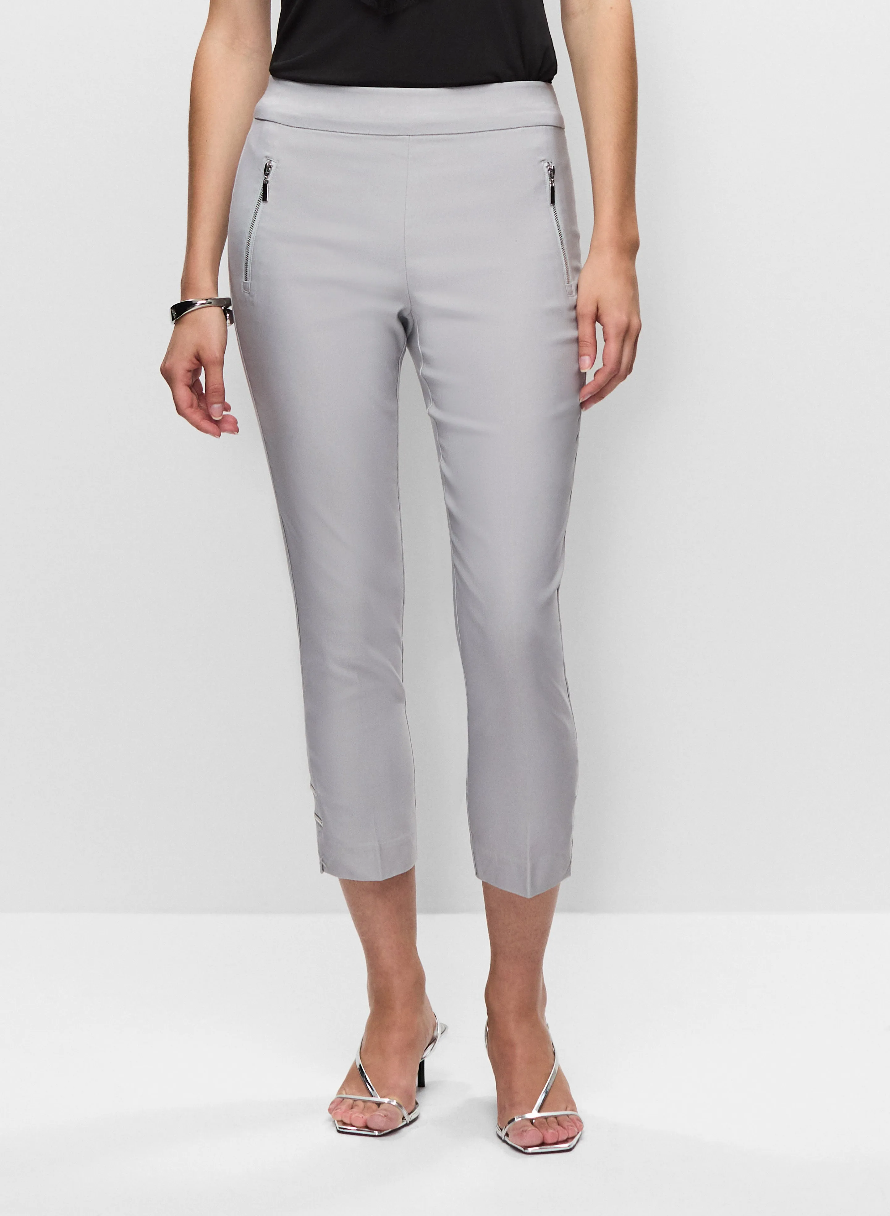 Pull-On Capris with High Rise