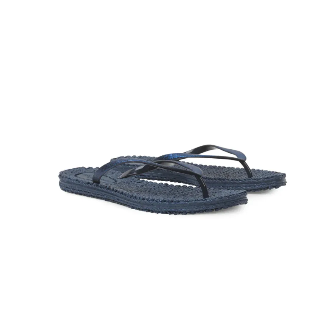 Ilse Jacobson flip flops.