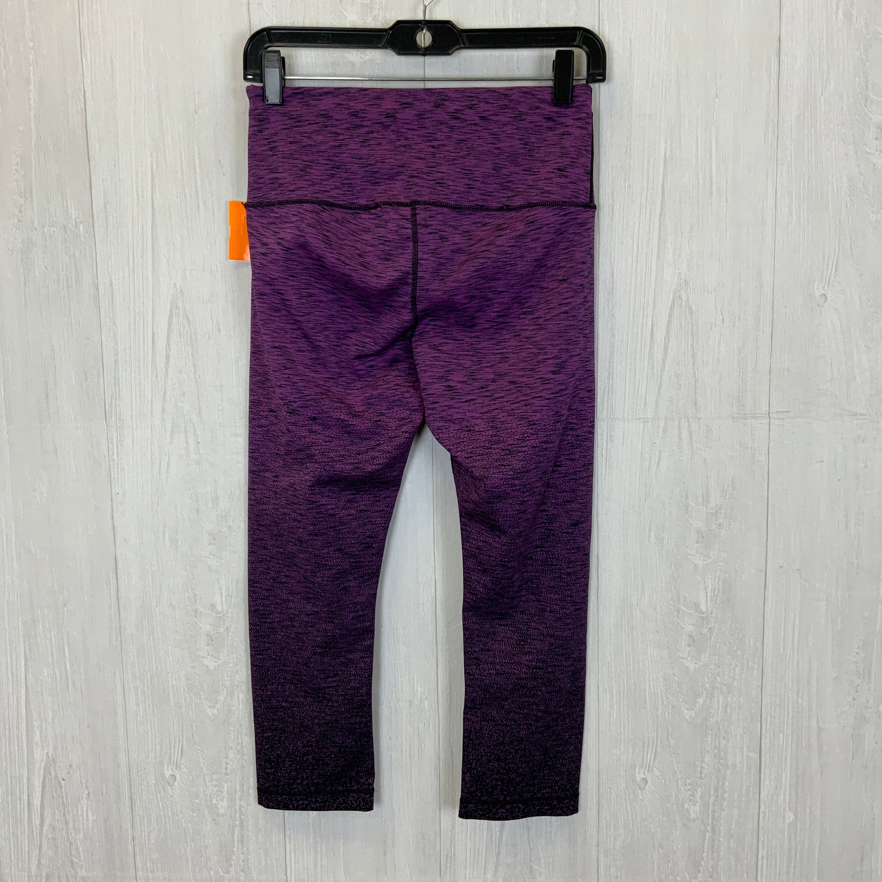 Kirkland M-sized Athletic Capris