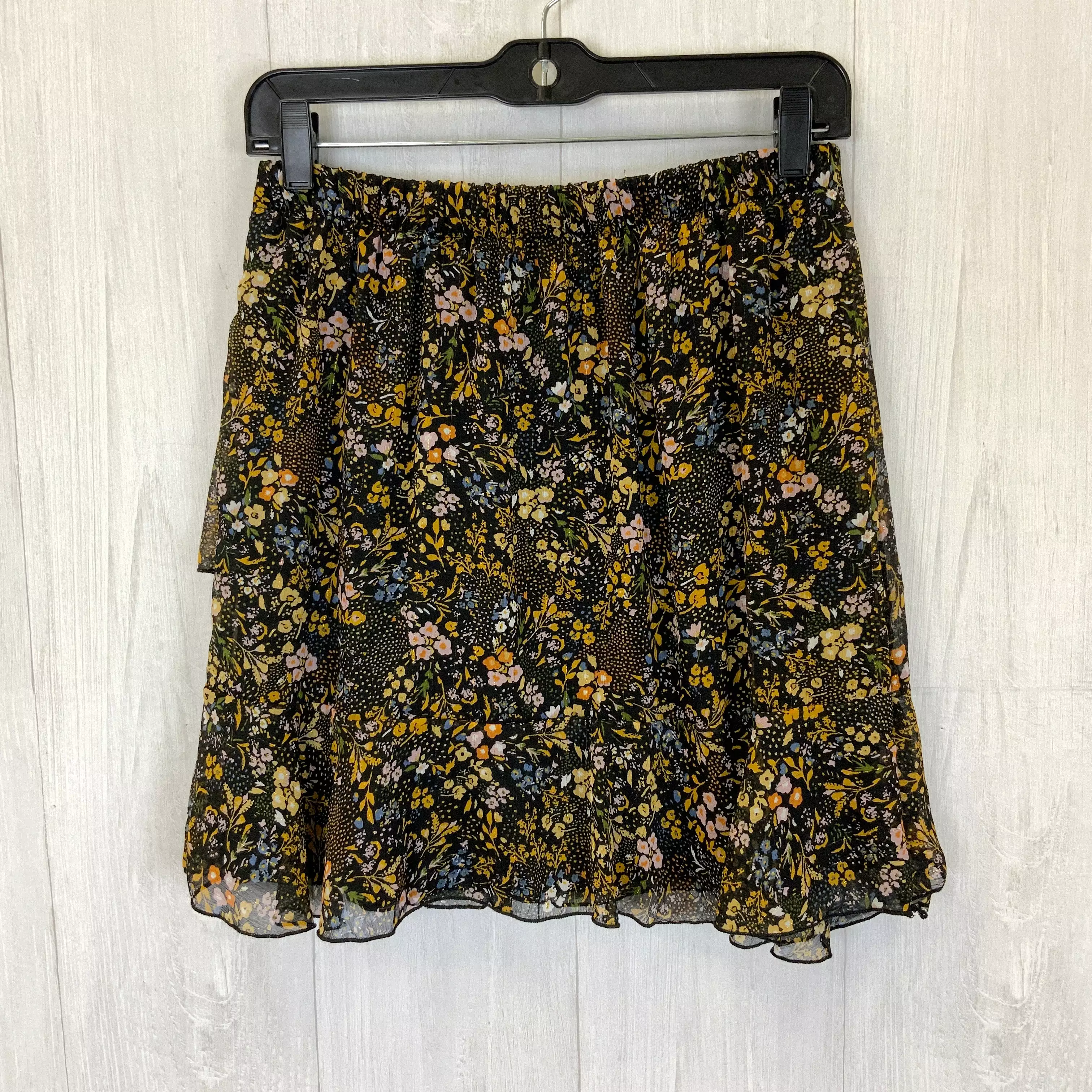 Mini & Short Skirt By Clothes Mentor - Size S