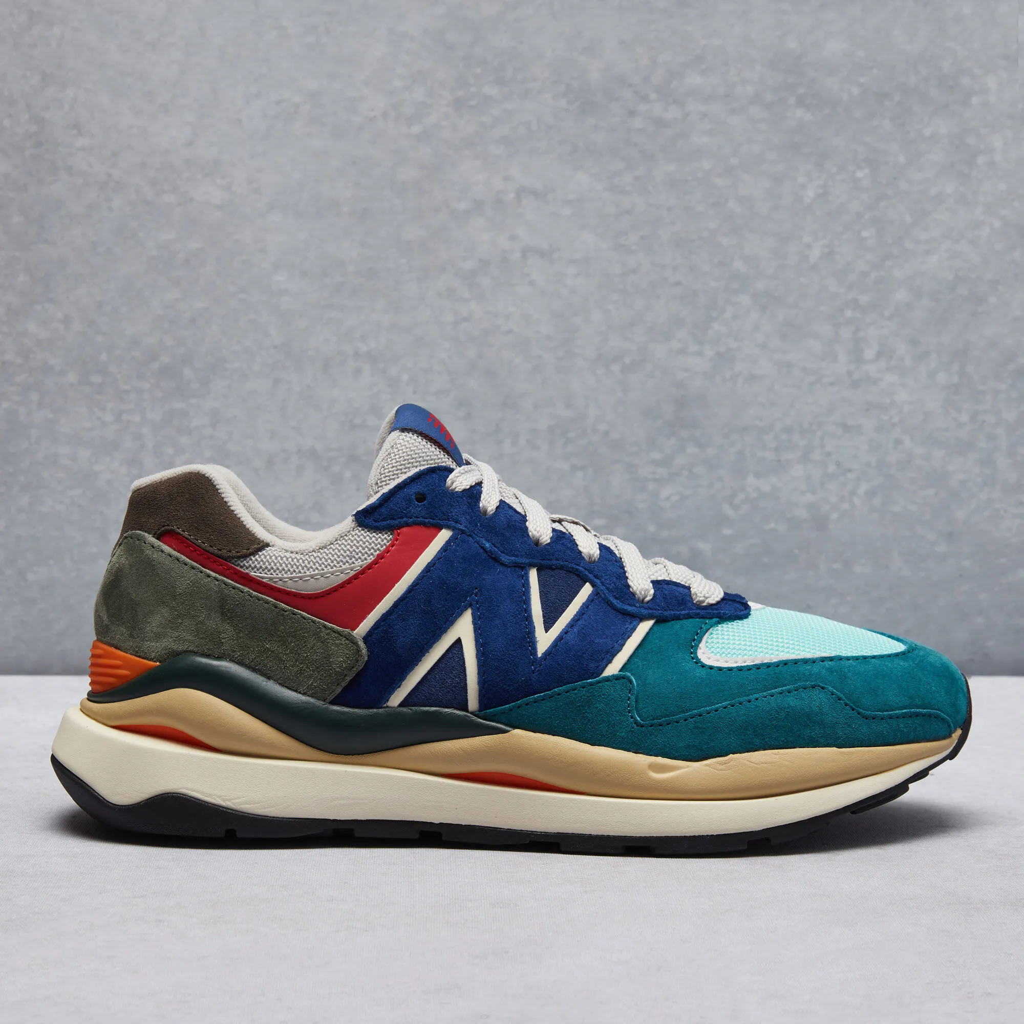 New Balance 5740 Shoes