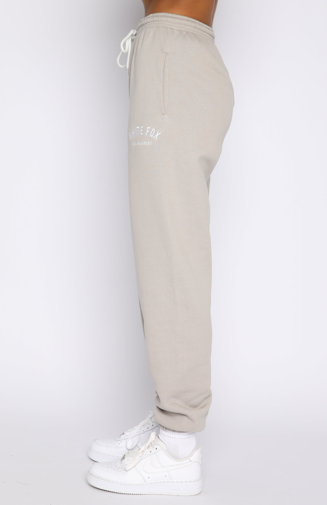 Results: Taupe Sweatpants: Discover the Perfect Comfort for Any Occasion