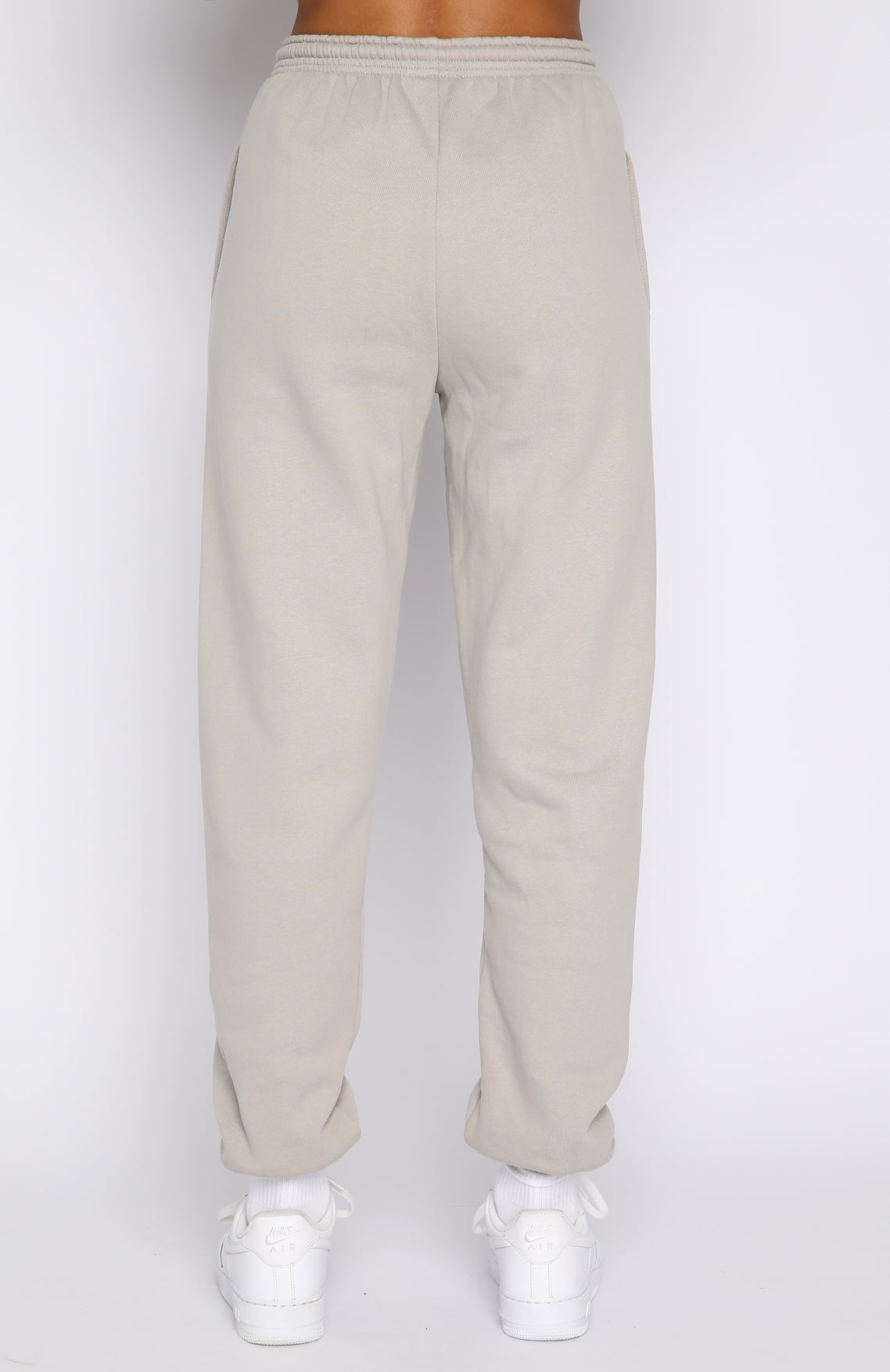 Results: Taupe Sweatpants: Discover the Perfect Comfort for Any Occasion