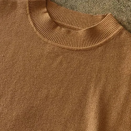 Solid color T-shirts in a simple style