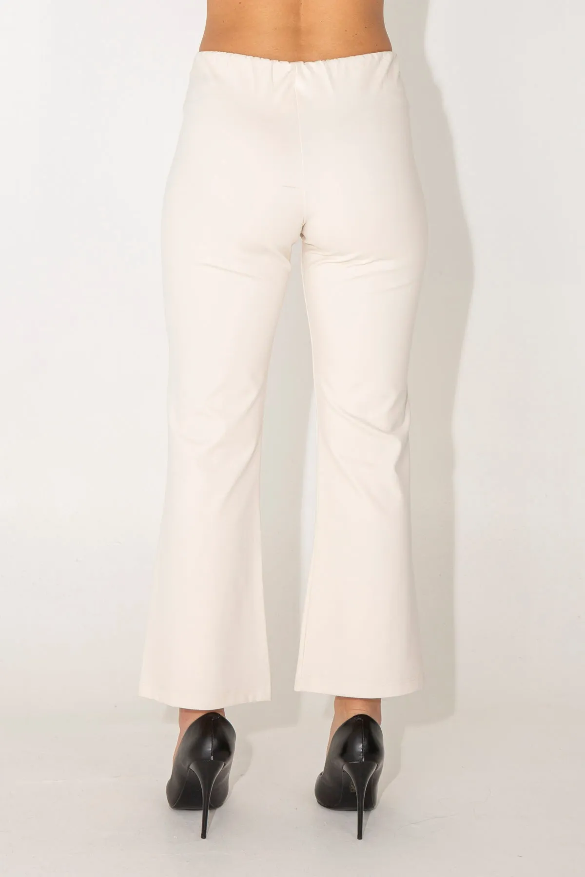 Solid color wide leg pants.