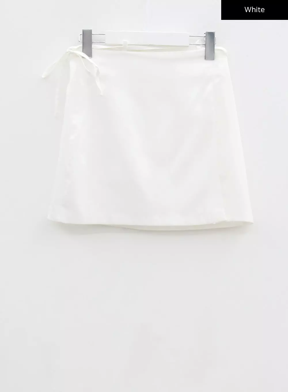 Waist Strap Mini Skirt in BU8